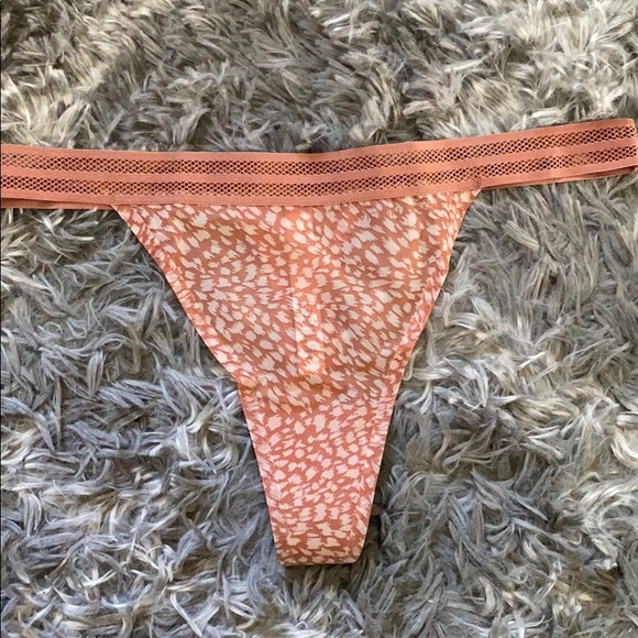 Victoria's Secret Other - Victoria's Secret thong (medium) Victoria's Secret Other - Victoria's Secret thong (medium)